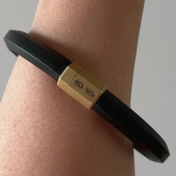 DAVID YURMAN 18K SOLID GOLD & BLACK RUBBER HEX 10.5 mm BRACELET size MED - Picture 1 of 4